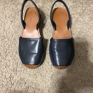 Kenneth Cole reaction blue sandals